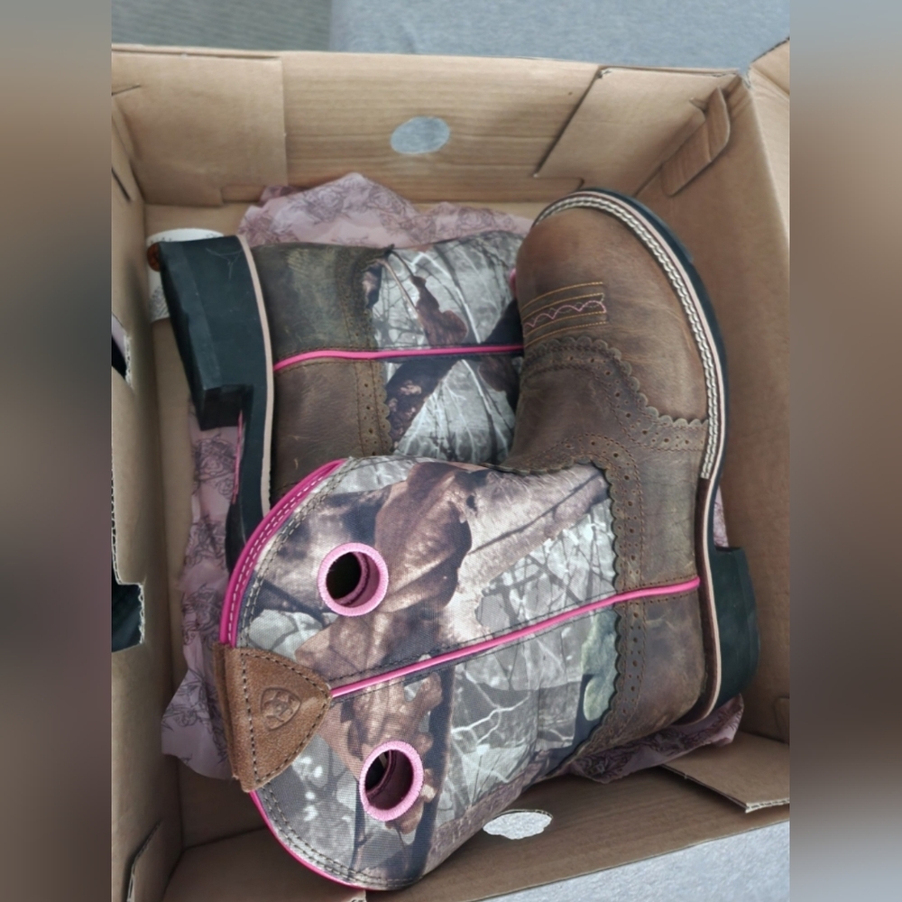 Ariat FatBaby Cowgirl Boots